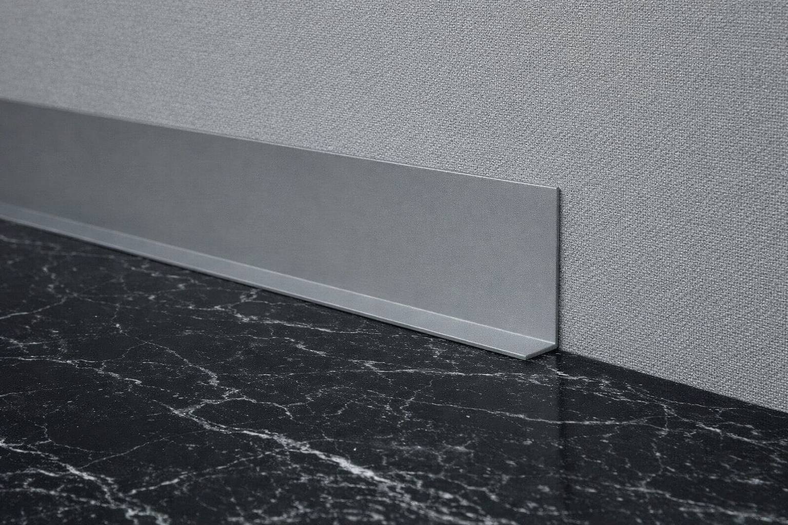 Алюминиевый плинтус Fezard ALP-L40x13