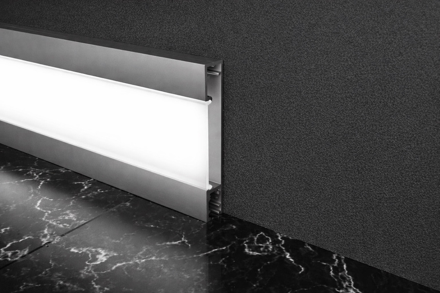 Алюминиевый плинтус Fezard ALP-C60-LF 