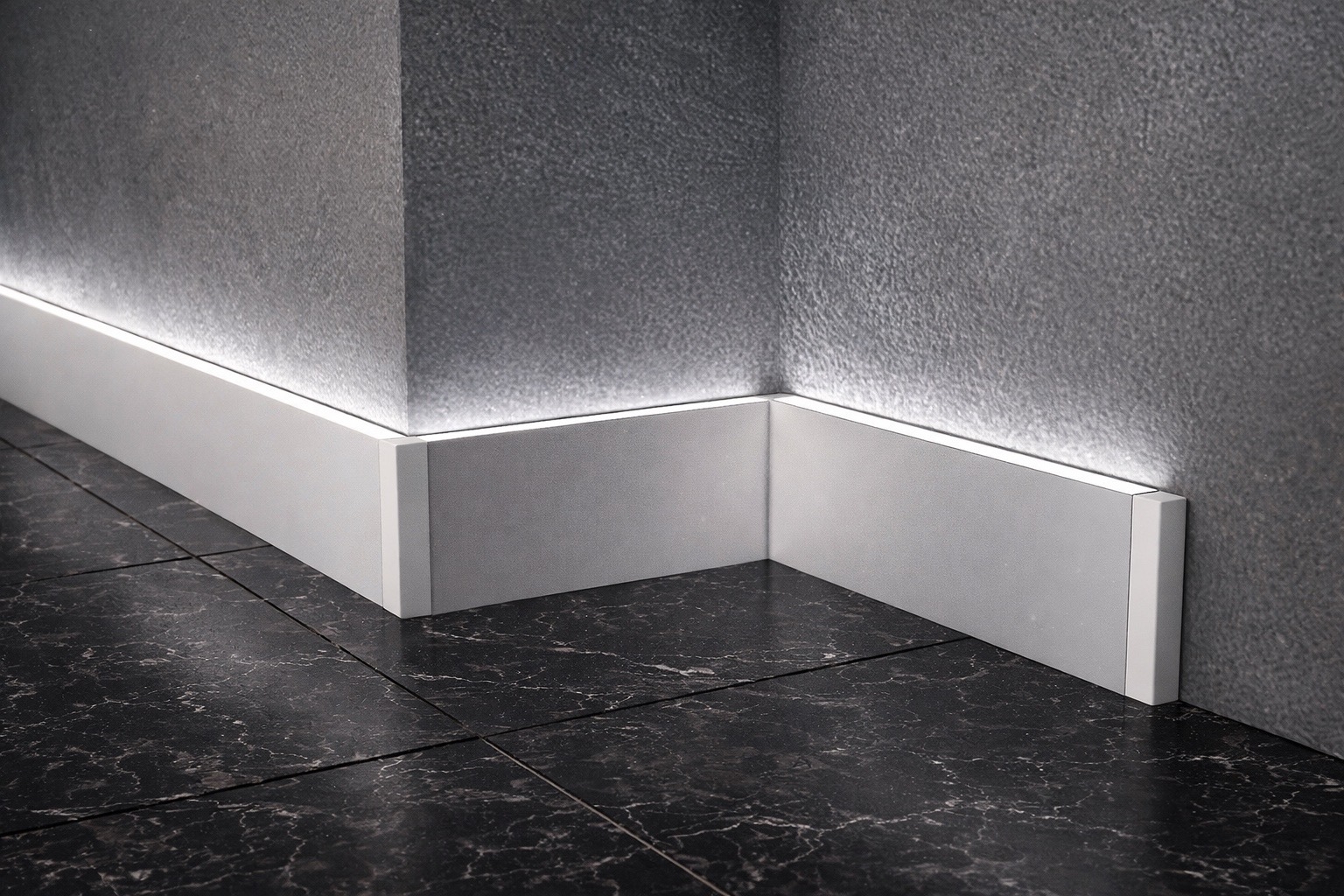 Алюминиевый плинтус Fezard ALP-G100-LA 