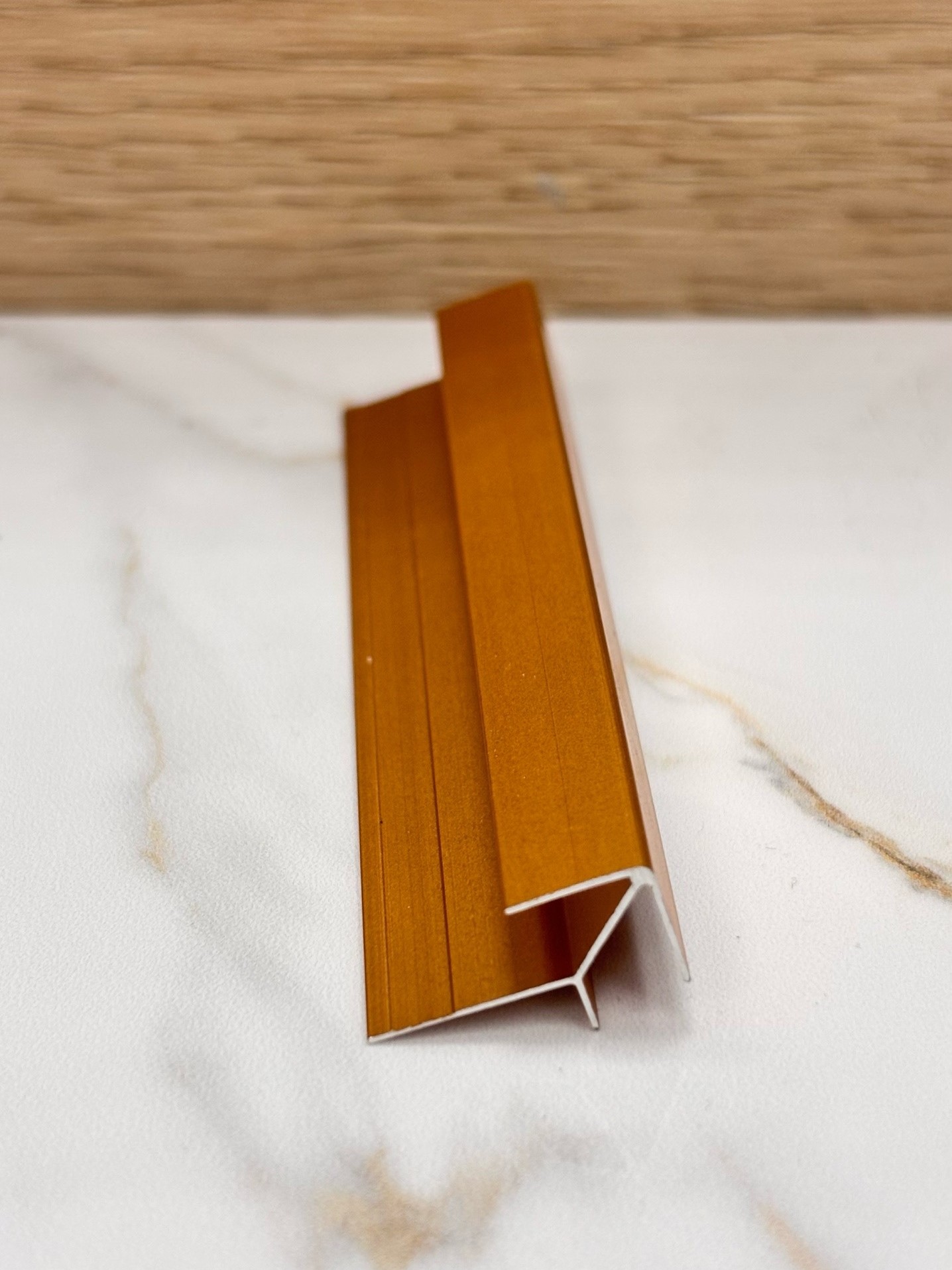 Профиль угловой для стеновых панелей 5мм