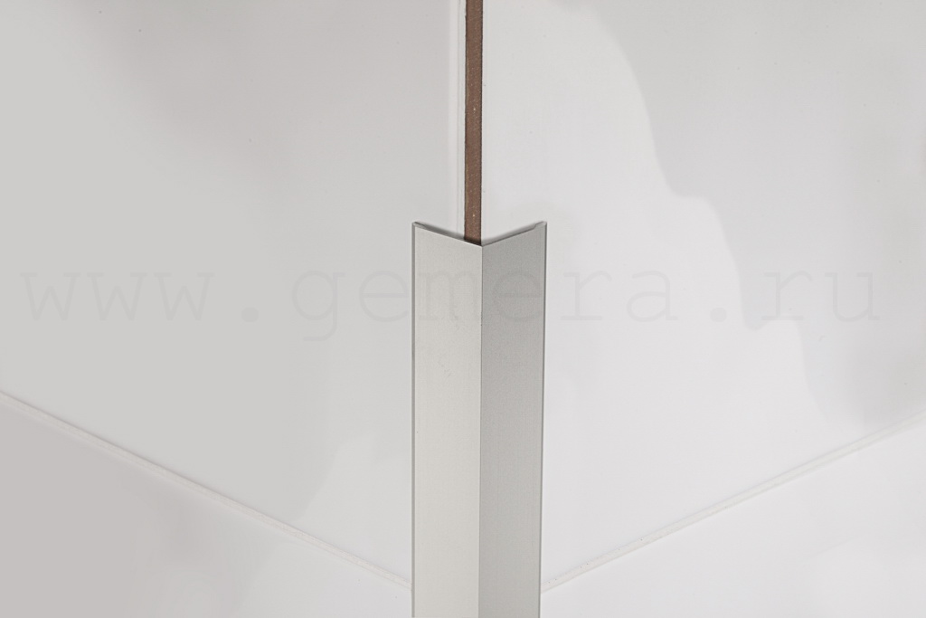 Уголки алюминиевые анодированные